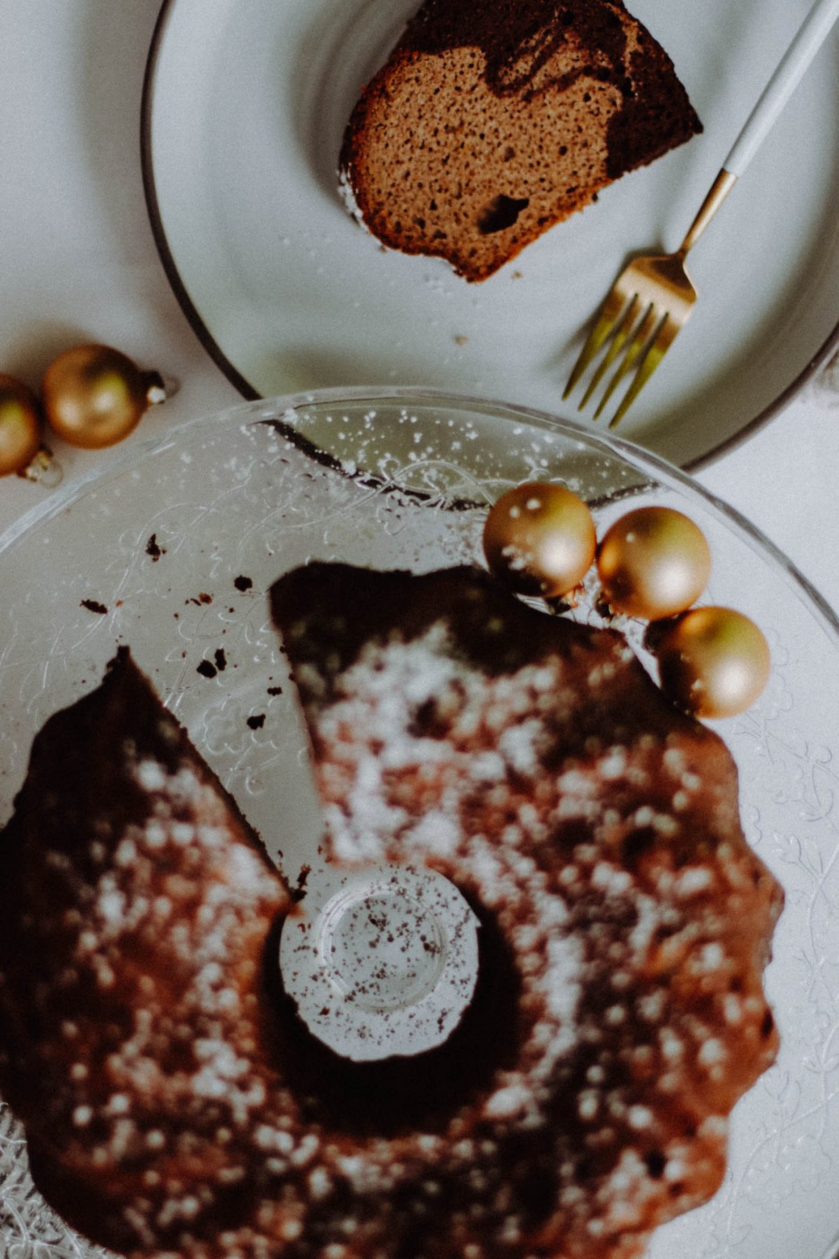 {Low-Carb} Austrian Gewürzgugelhupf: Delicious Spiced Bundt Cake - Oh ...